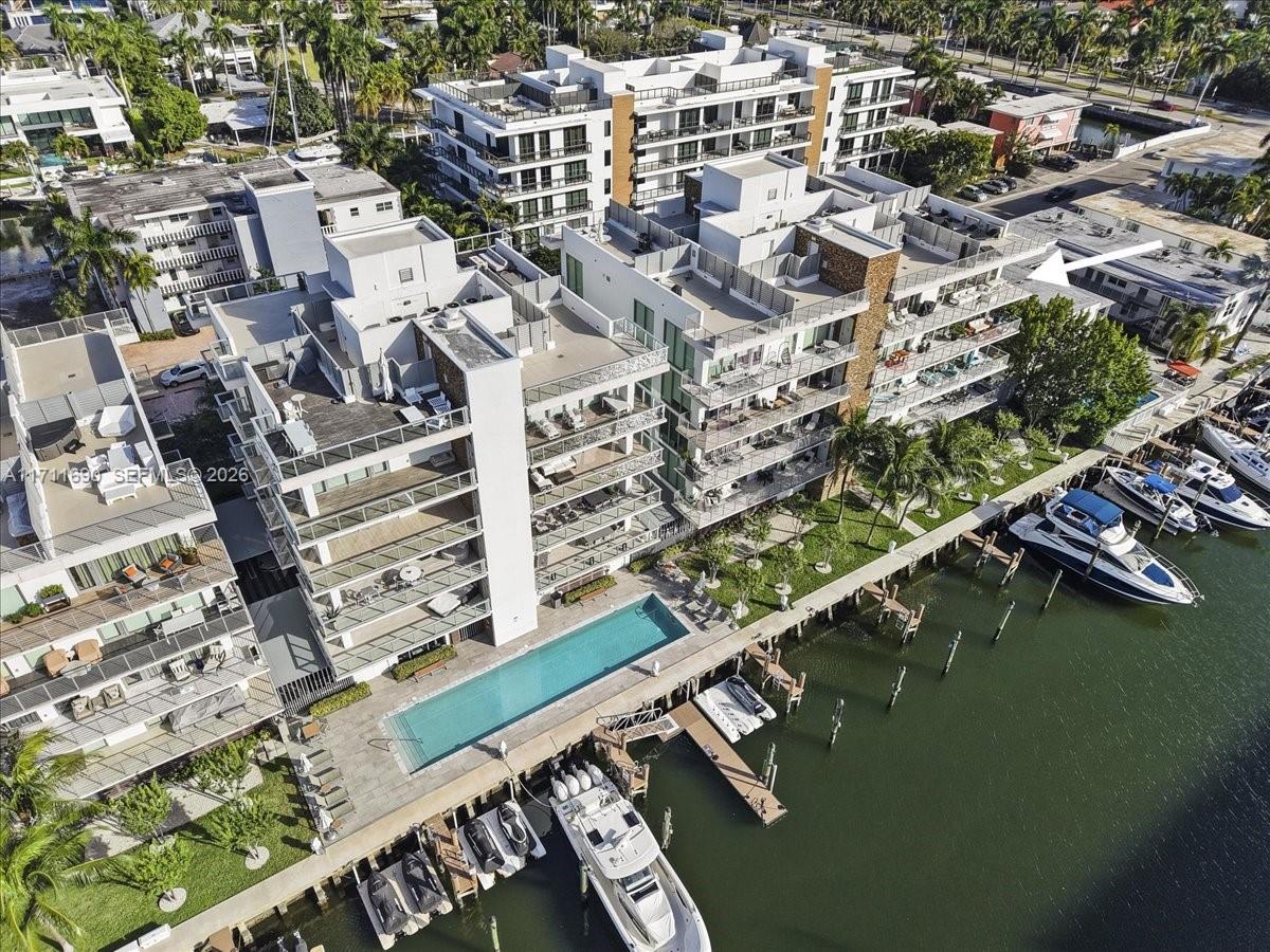 21 Isle Of Venice Dr #PH1 Fort Lauderdale, FL 33301