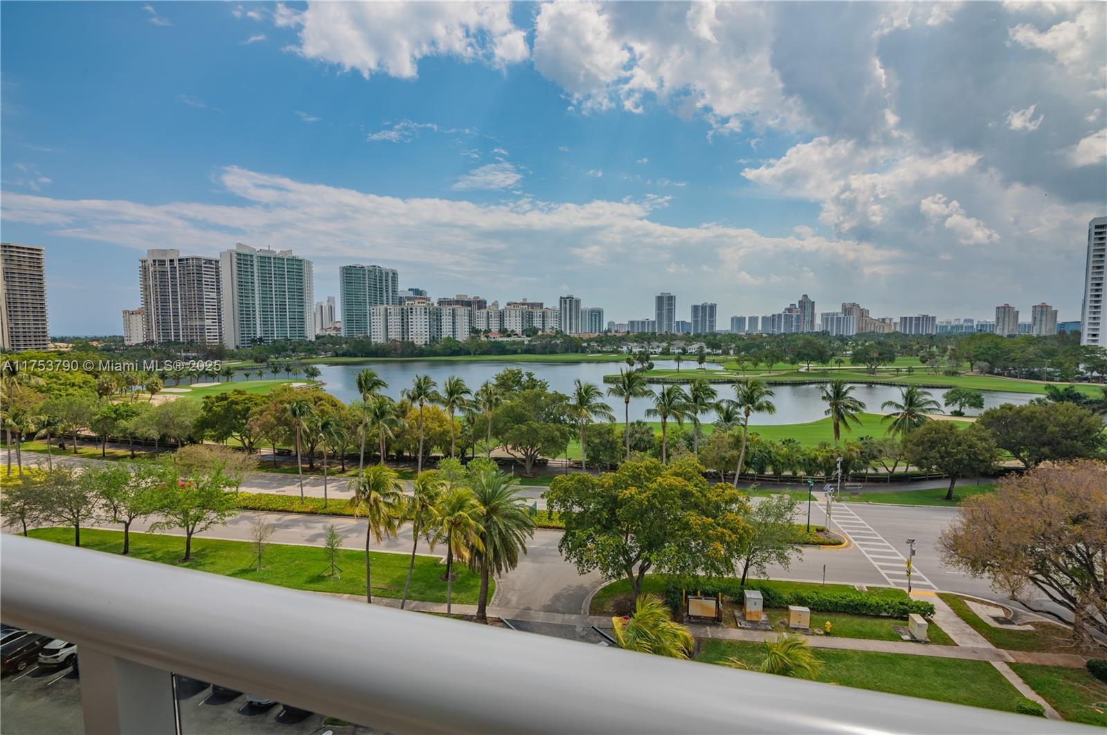 3625 N Country Clb Dr #808