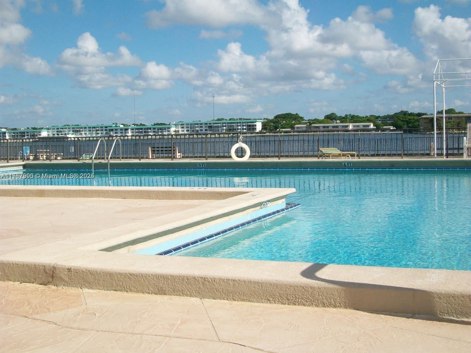 1301 NE Miami Gdns Dr #916W Miami, FL 33179