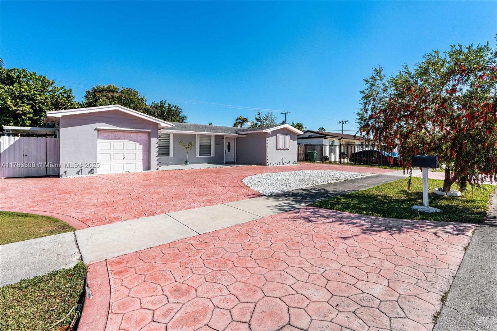 11261 SW 177th St,Miami, FL 33157