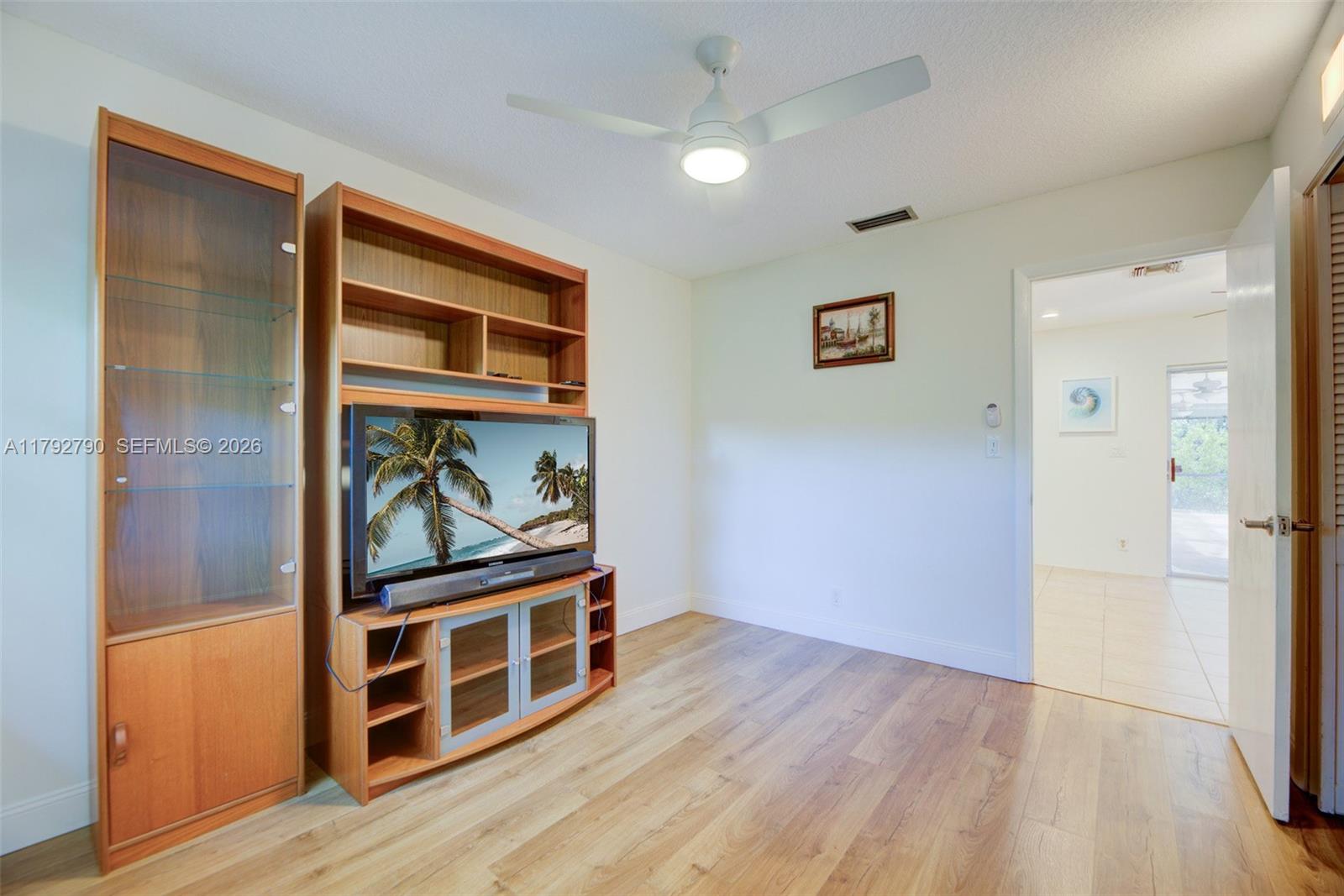 11560 NW 26th St Plantation, FL 33323