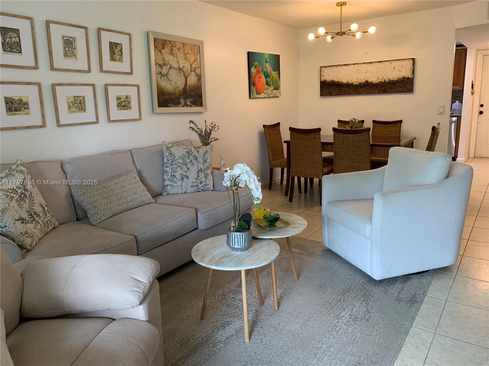 9621 Sunrise Lks Blvd #211,Sunrise, FL 33322