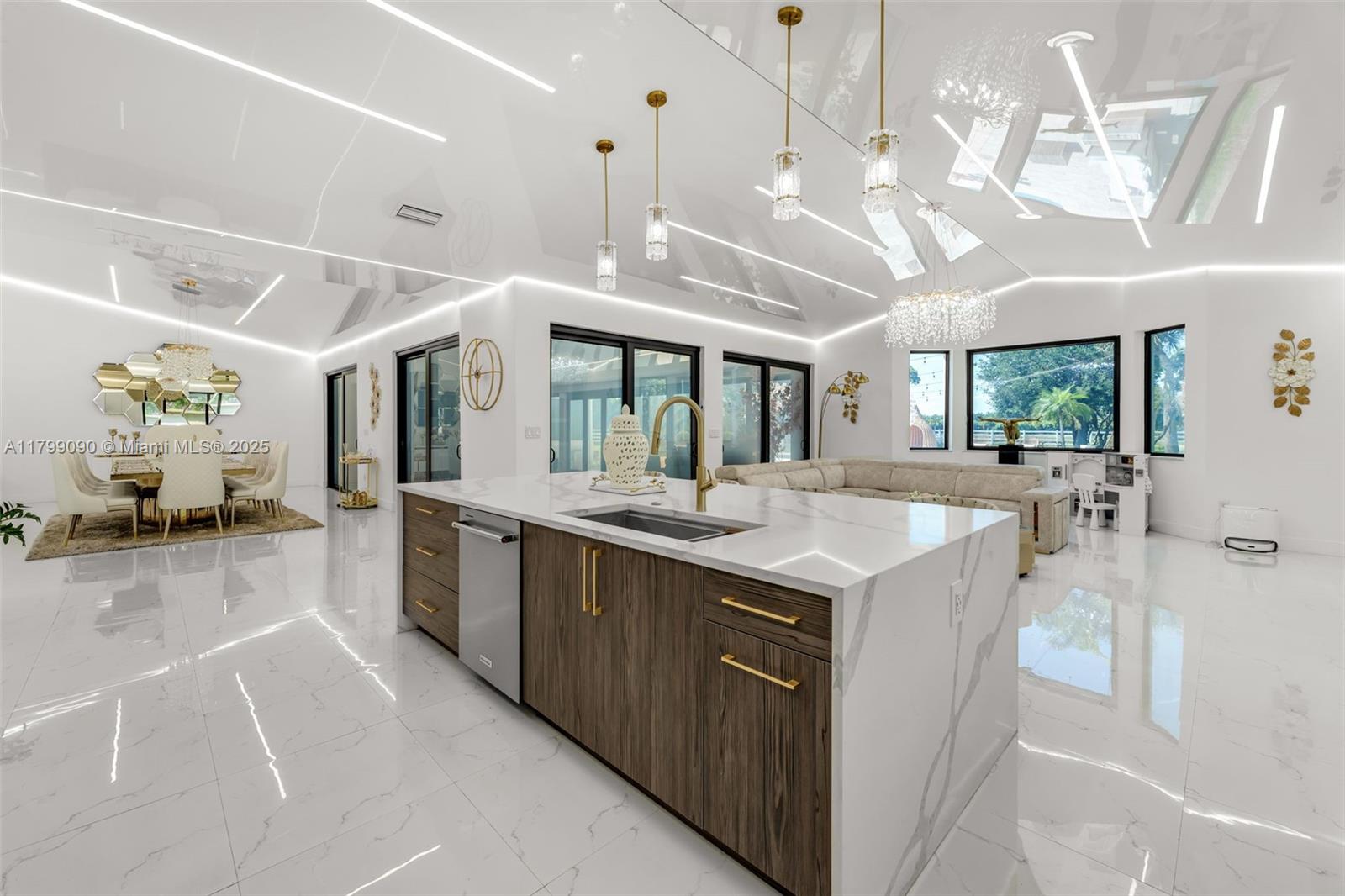 17795 SW 158th St Miami, FL 33187