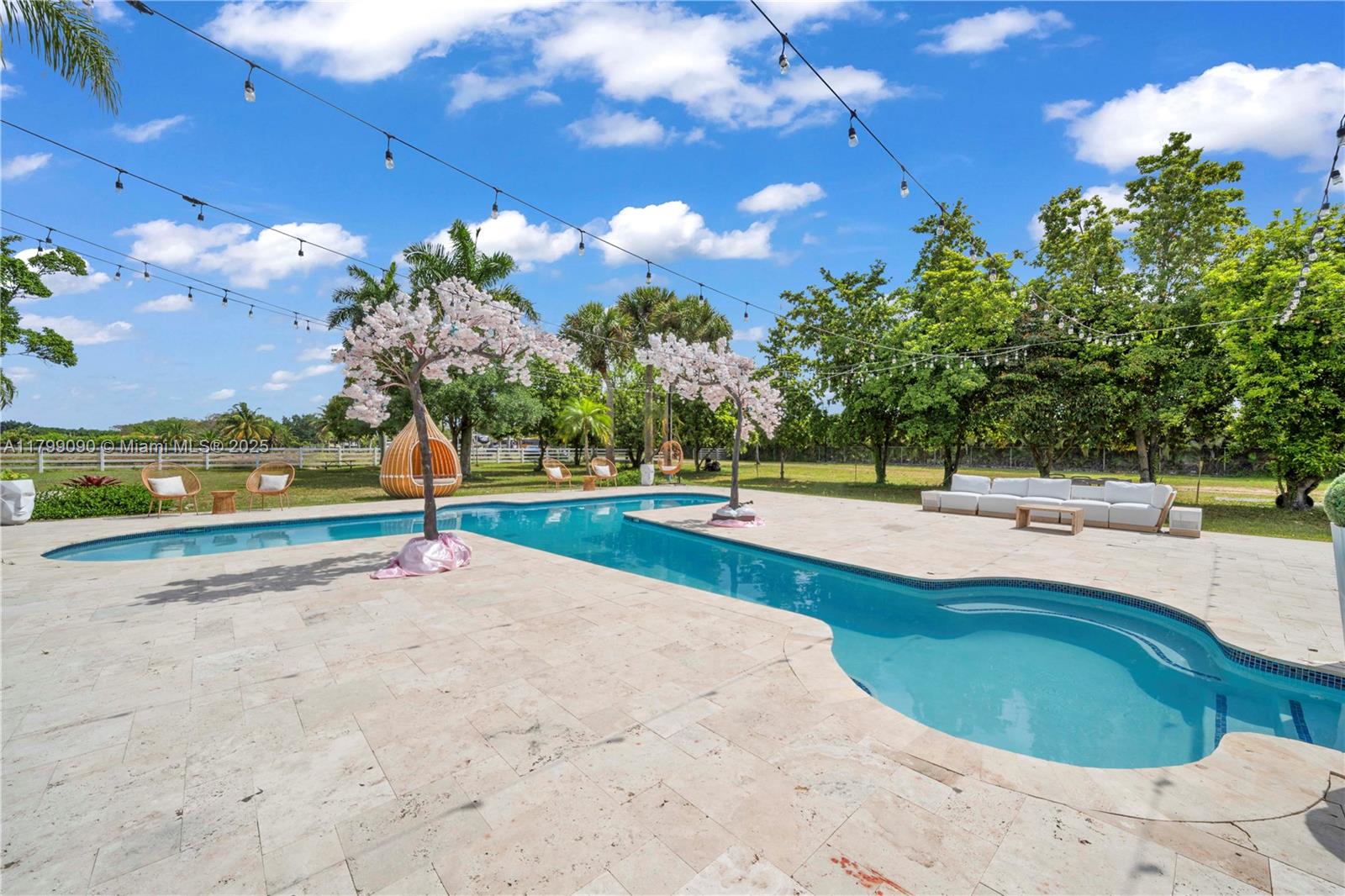 17795 SW 158th St Miami, FL 33187