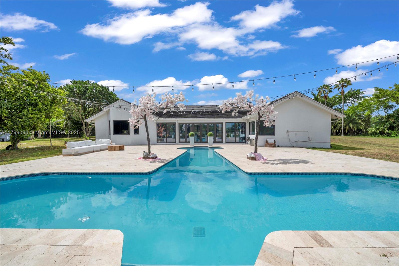 17795 SW 158th St Miami, FL 33187