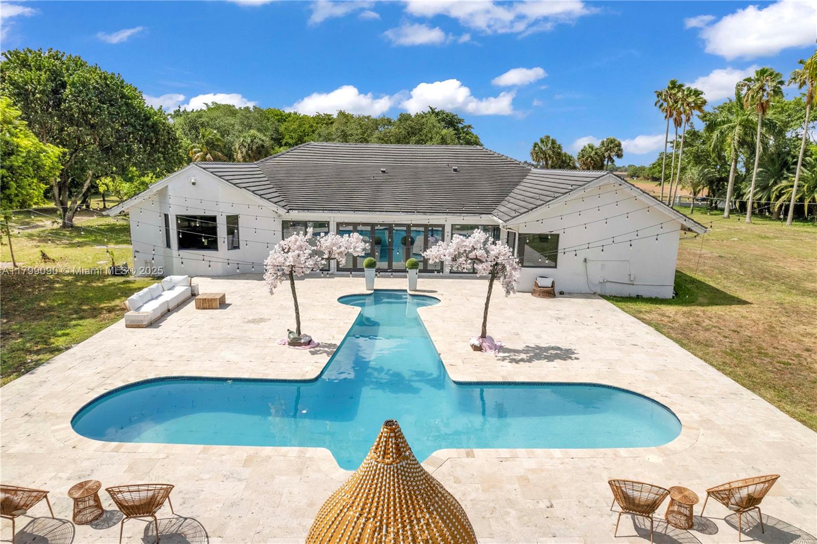 17795 SW 158th St Miami, FL 33187