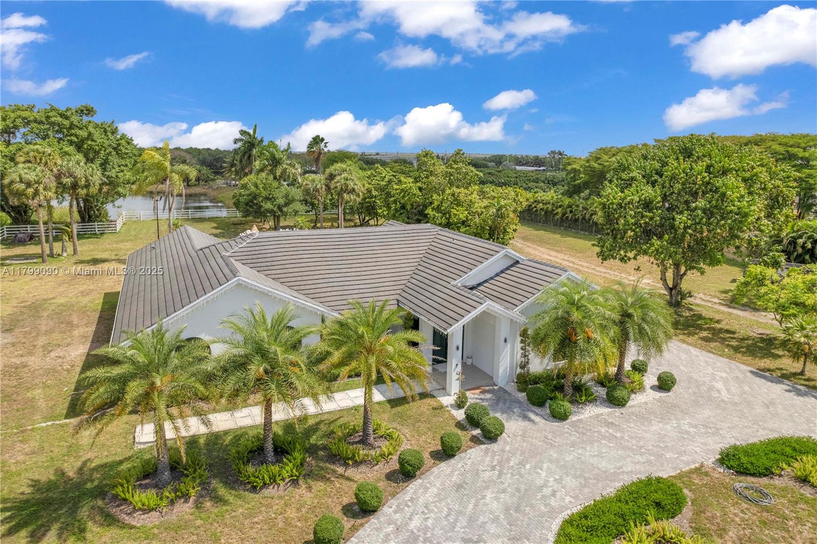 17795 SW 158th St Miami, FL 33187