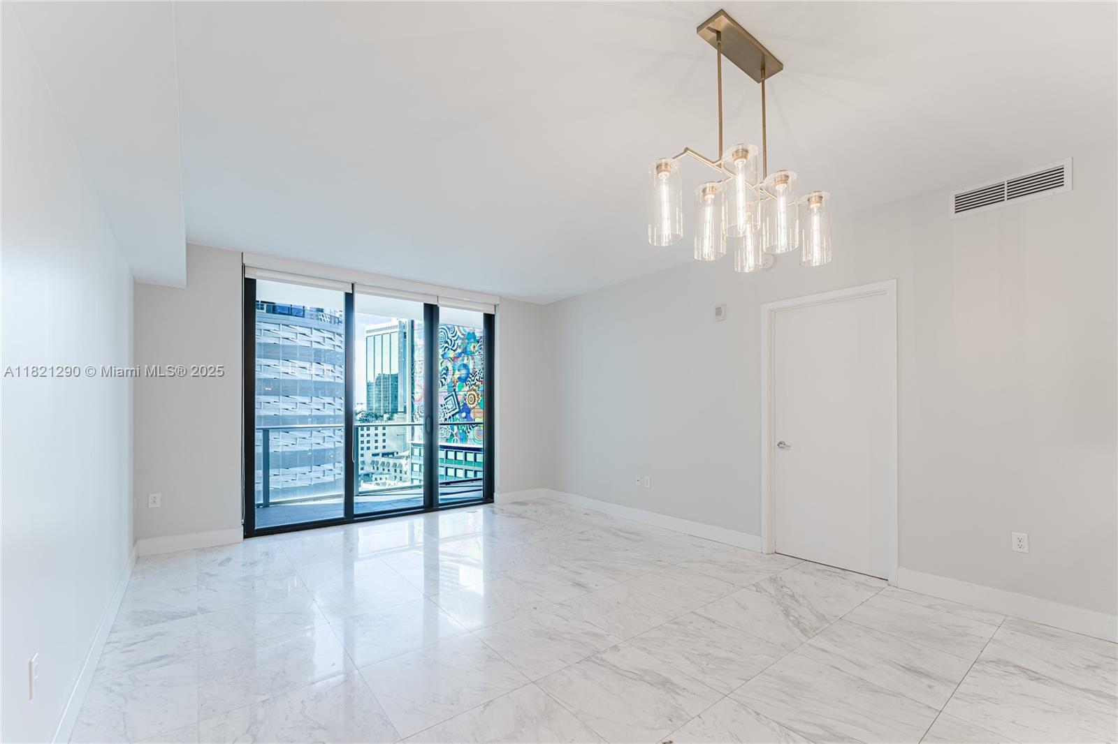 image !010 Brickell9