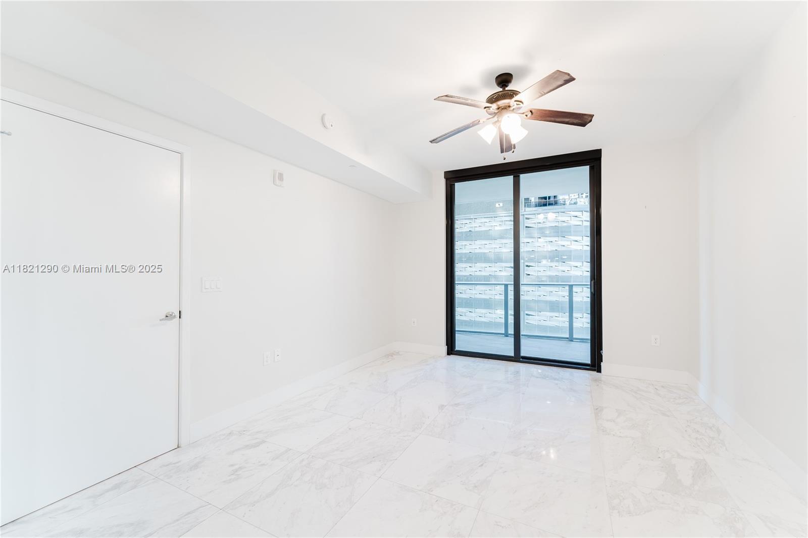 image !010 Brickell20