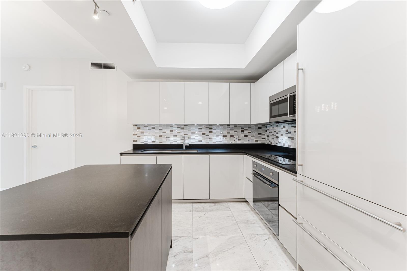 image !010 Brickell5