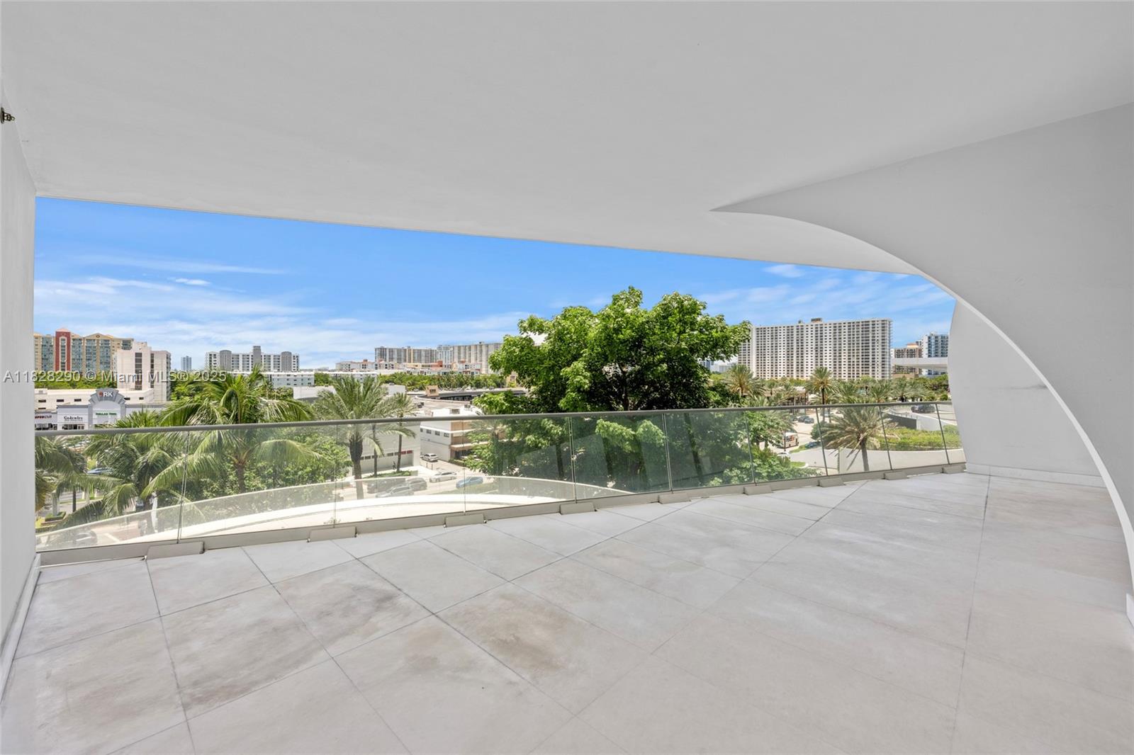image Jade Signature39