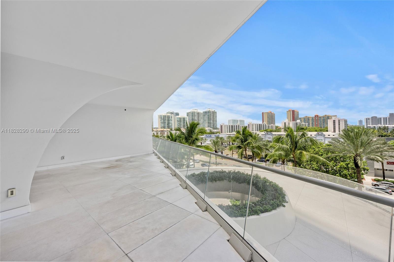 image Jade Signature41