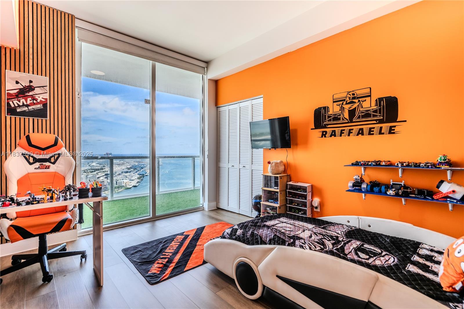 image Vizcayne Condo20