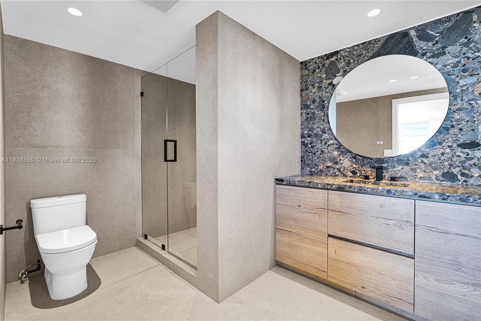 9111 E Bay Hbr Dr #PHD Bay Harbor Islands, FL 33154