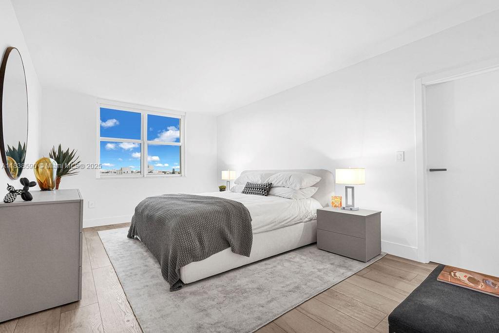 9111 E Bay Hbr Dr #PHD Bay Harbor Islands, FL 33154