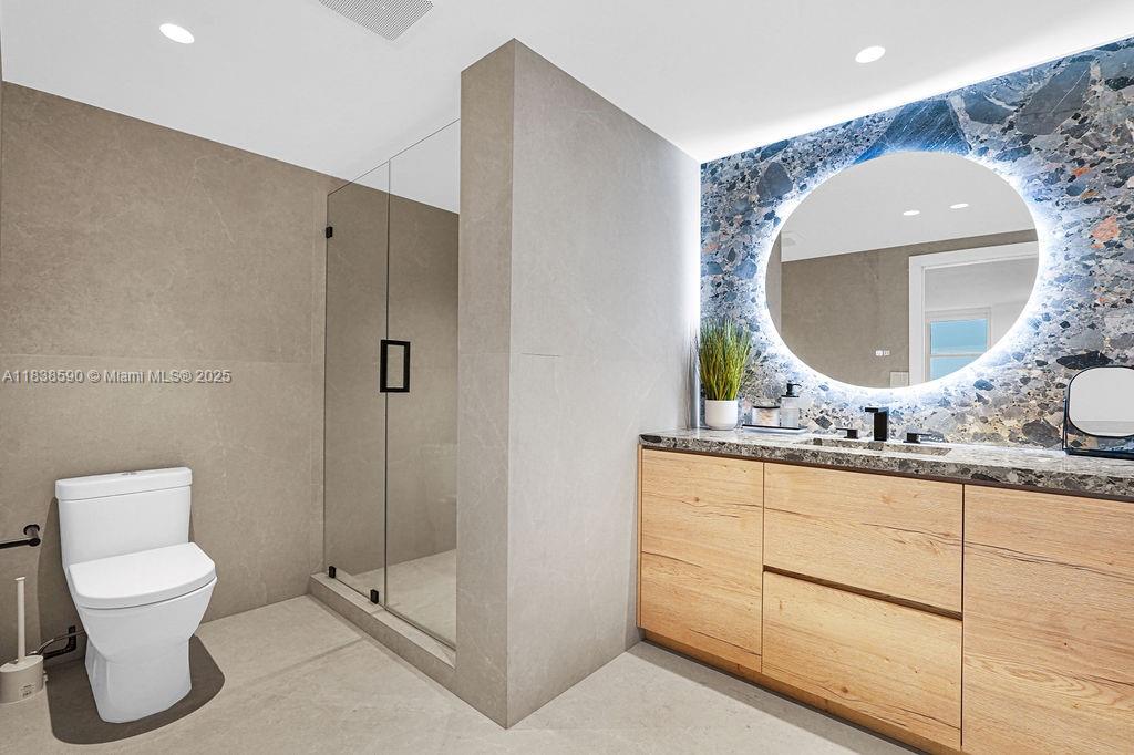 9111 E Bay Hbr Dr #PHD Bay Harbor Islands, FL 33154