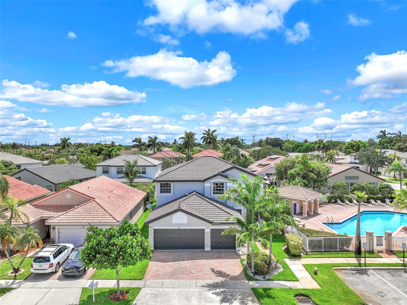 2885 SW 176th Ter