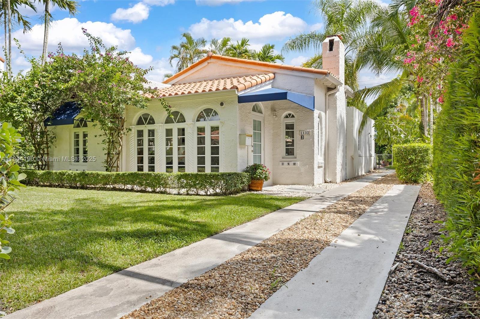 1132 Obispo Ave