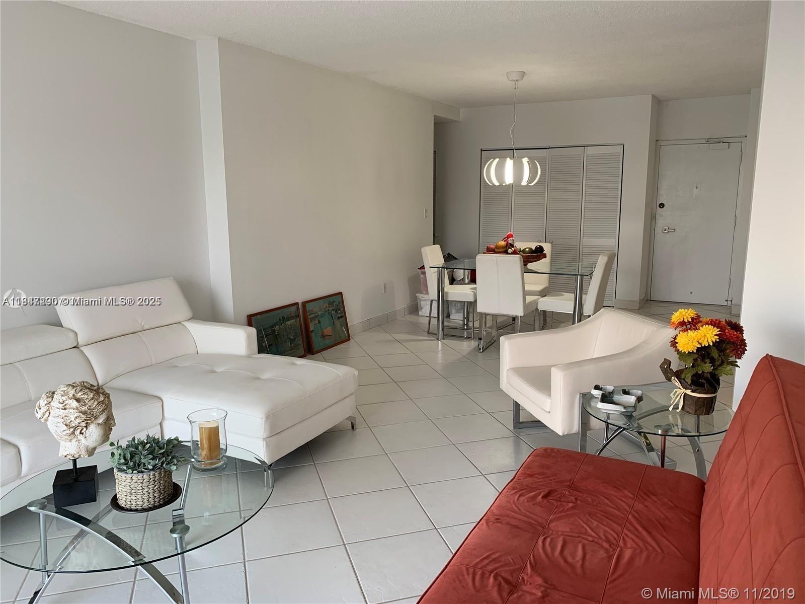 300 Bayview Dr #1901,Sunny Isles Beach, FL 33160