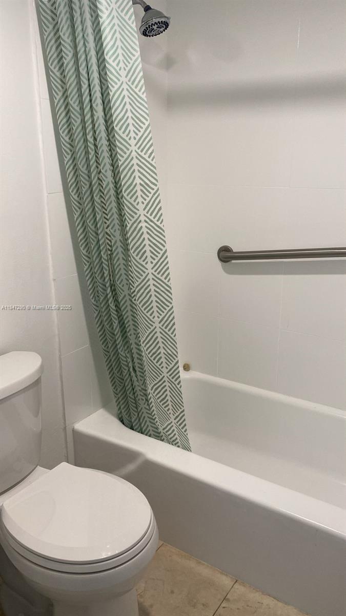 300 Bayview Dr #1901,Sunny Isles Beach, FL 33160