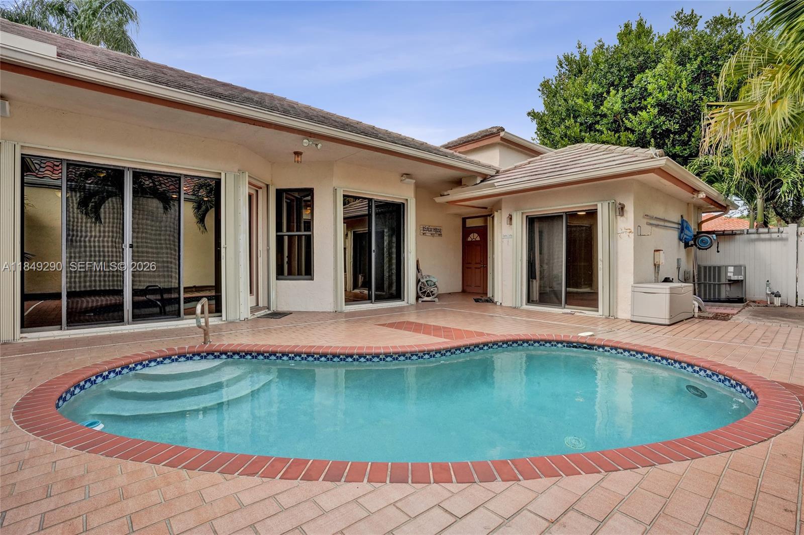 212 Citrus Trl Boynton Beach, FL 33436