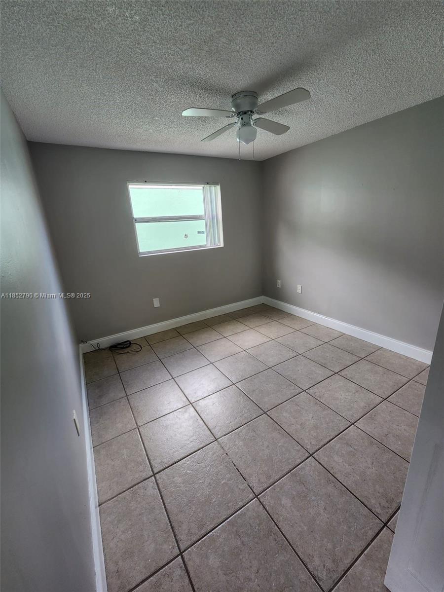 10521 SW 207th St #House Cutler Bay, FL 33189