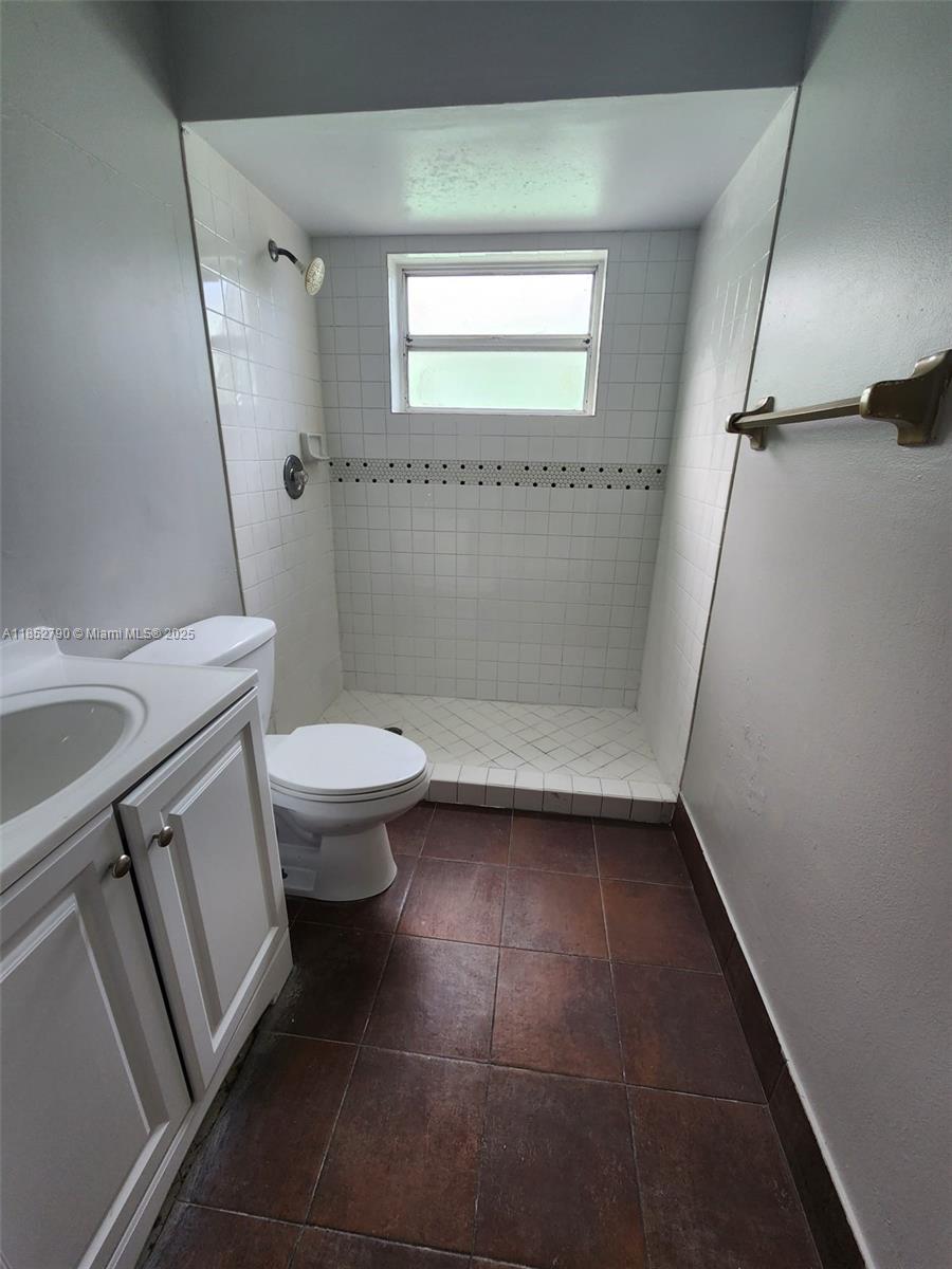 10521 SW 207th St #House Cutler Bay, FL 33189