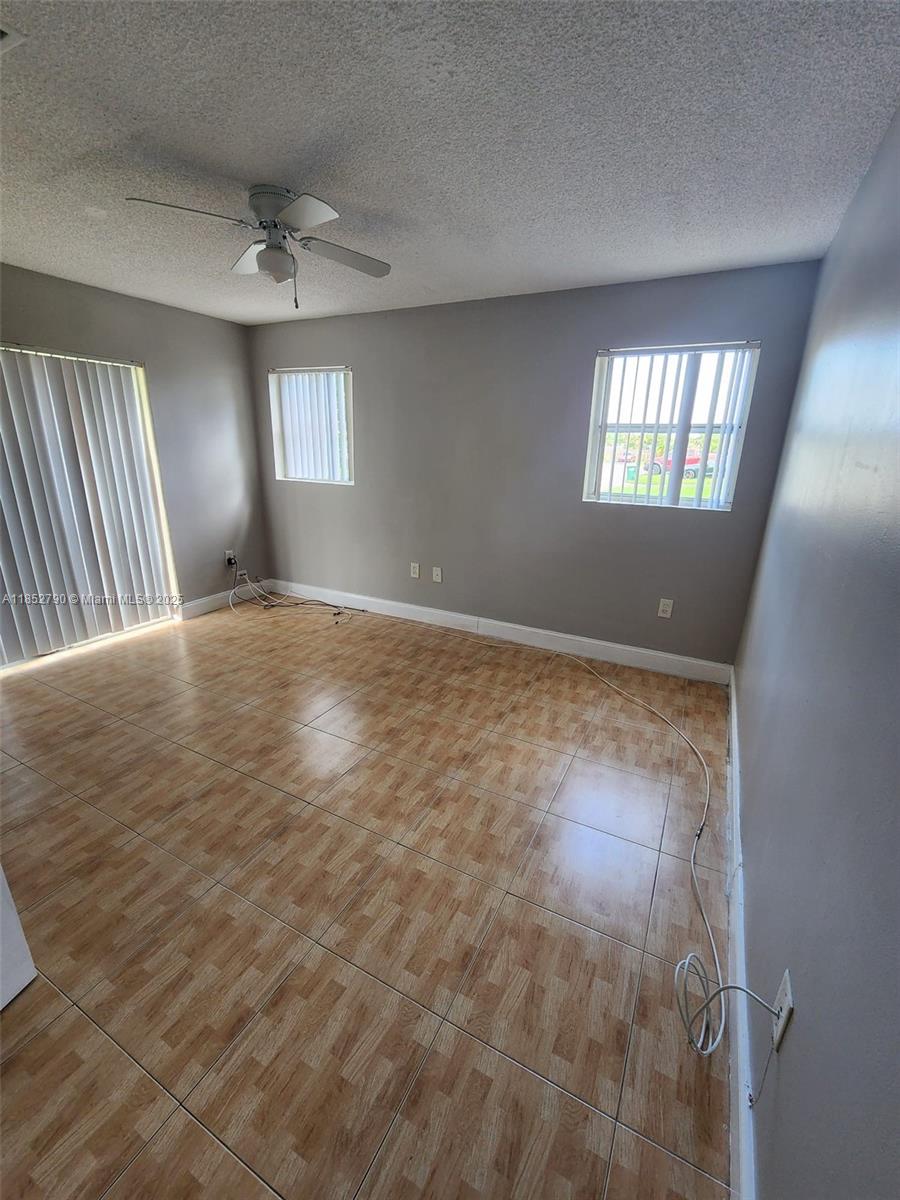 10521 SW 207th St #House Cutler Bay, FL 33189