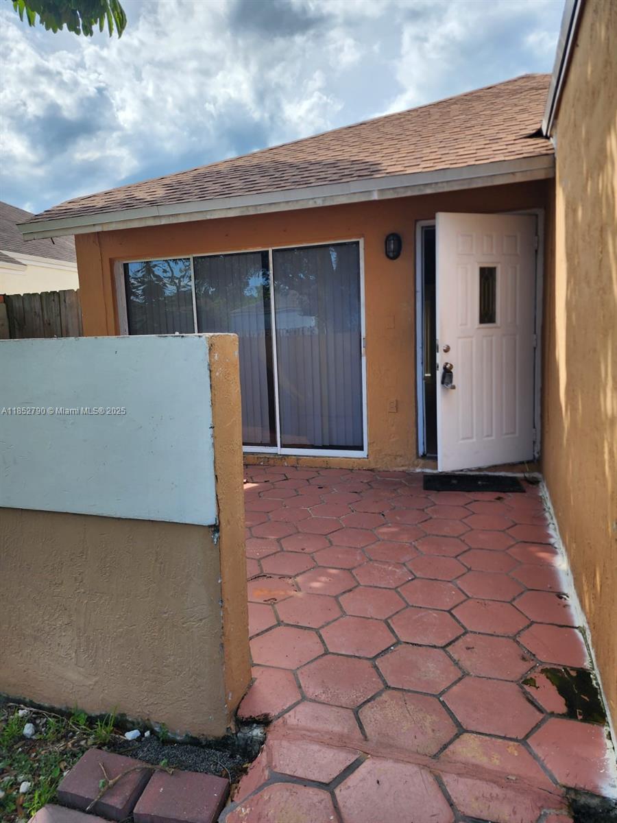 10521 SW 207th St #House Cutler Bay, FL 33189