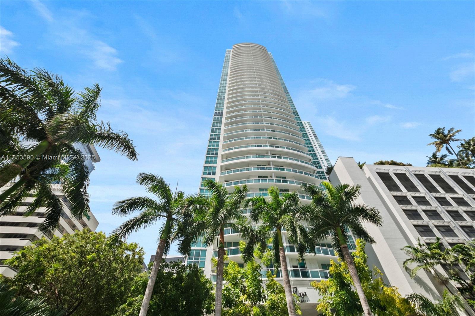 951 Brickell Ave #3207