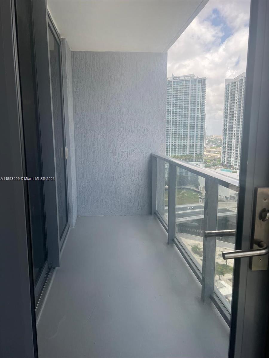 image Mybrickell Condo1