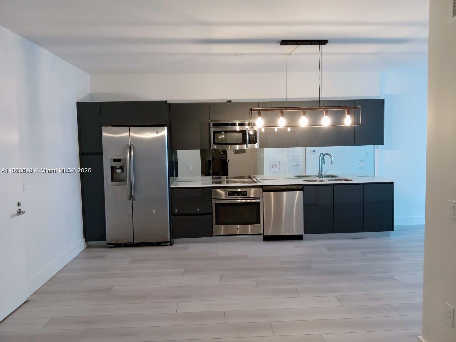 image Mybrickell Condo5