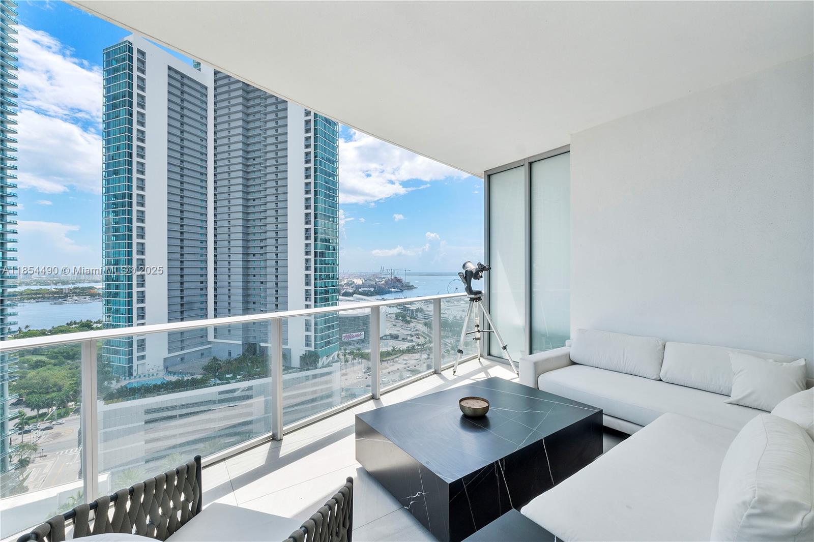 image Paramount Miami11