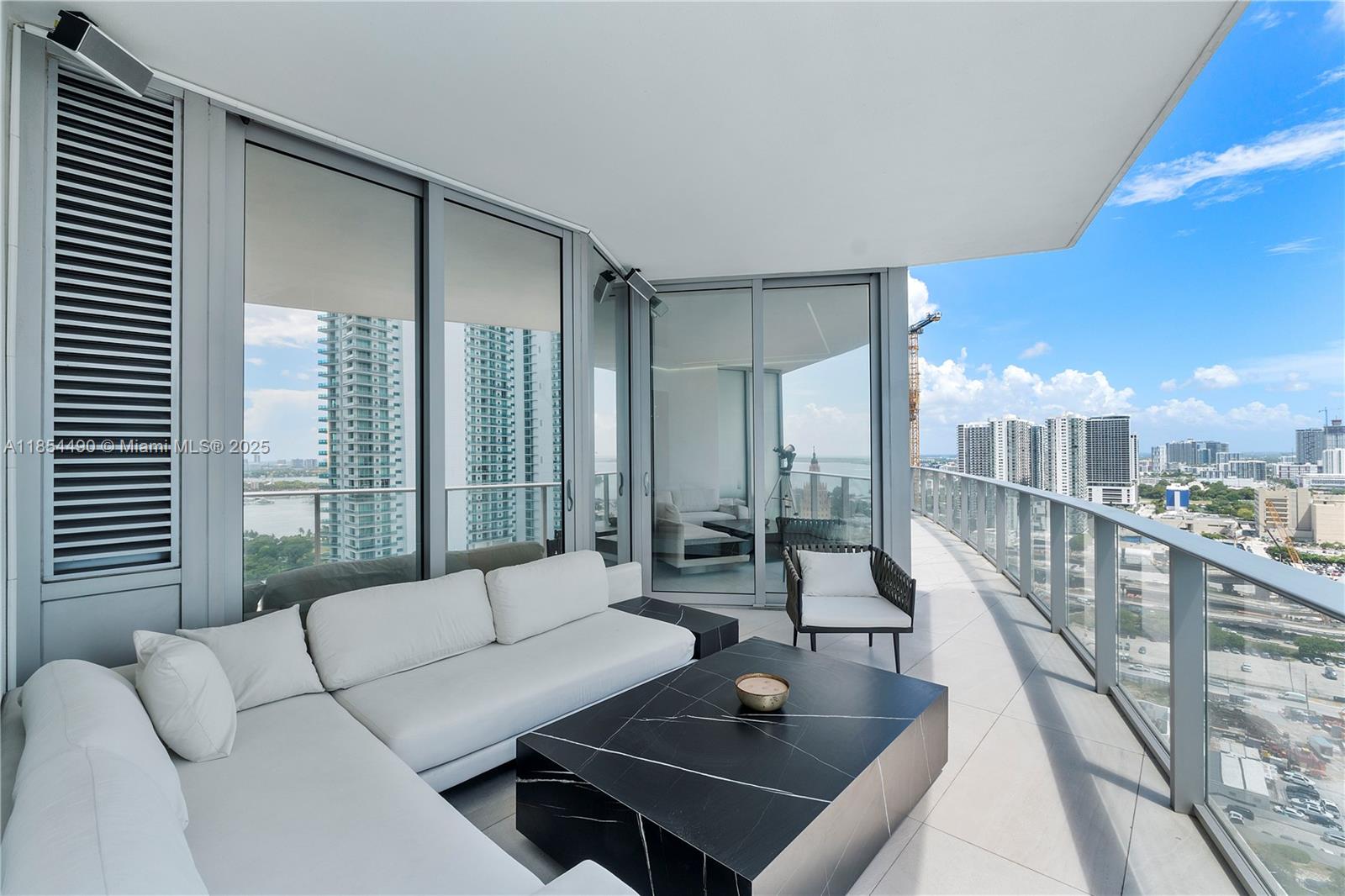 image Paramount Miami15