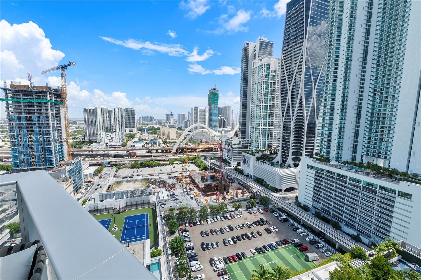 image Paramount Miami17