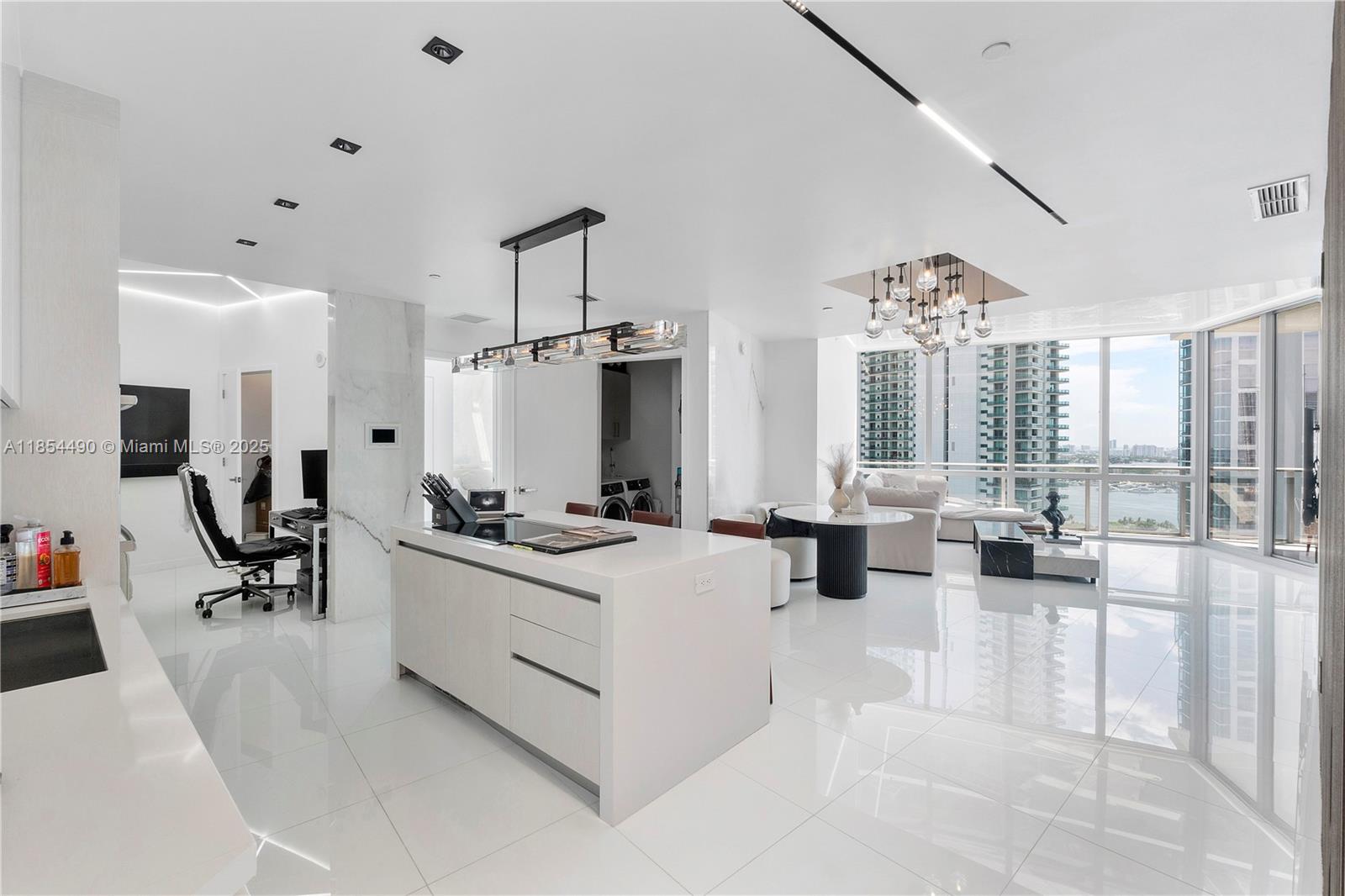 image Paramount Miami2
