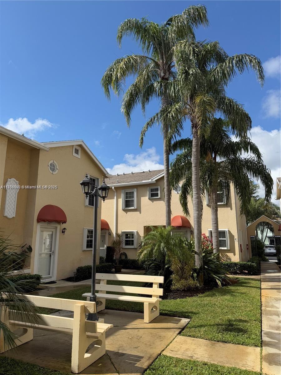 335 Waterside Dr #335