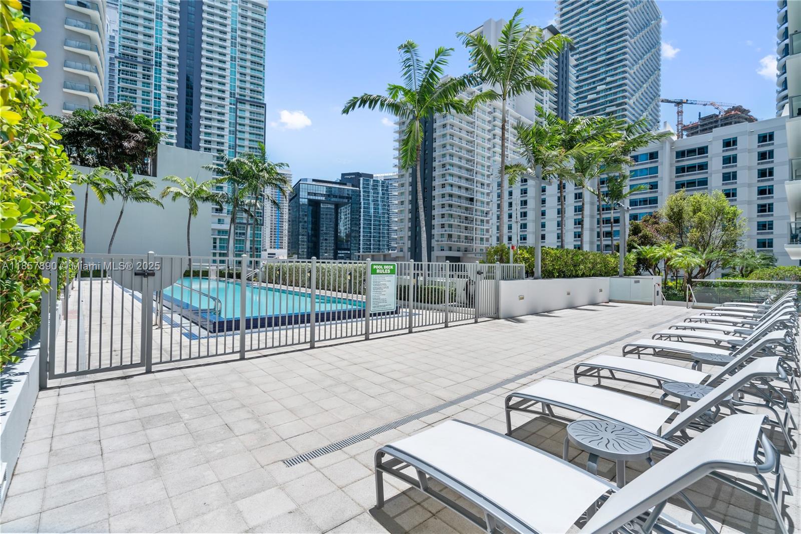 image Axis On Brickell36