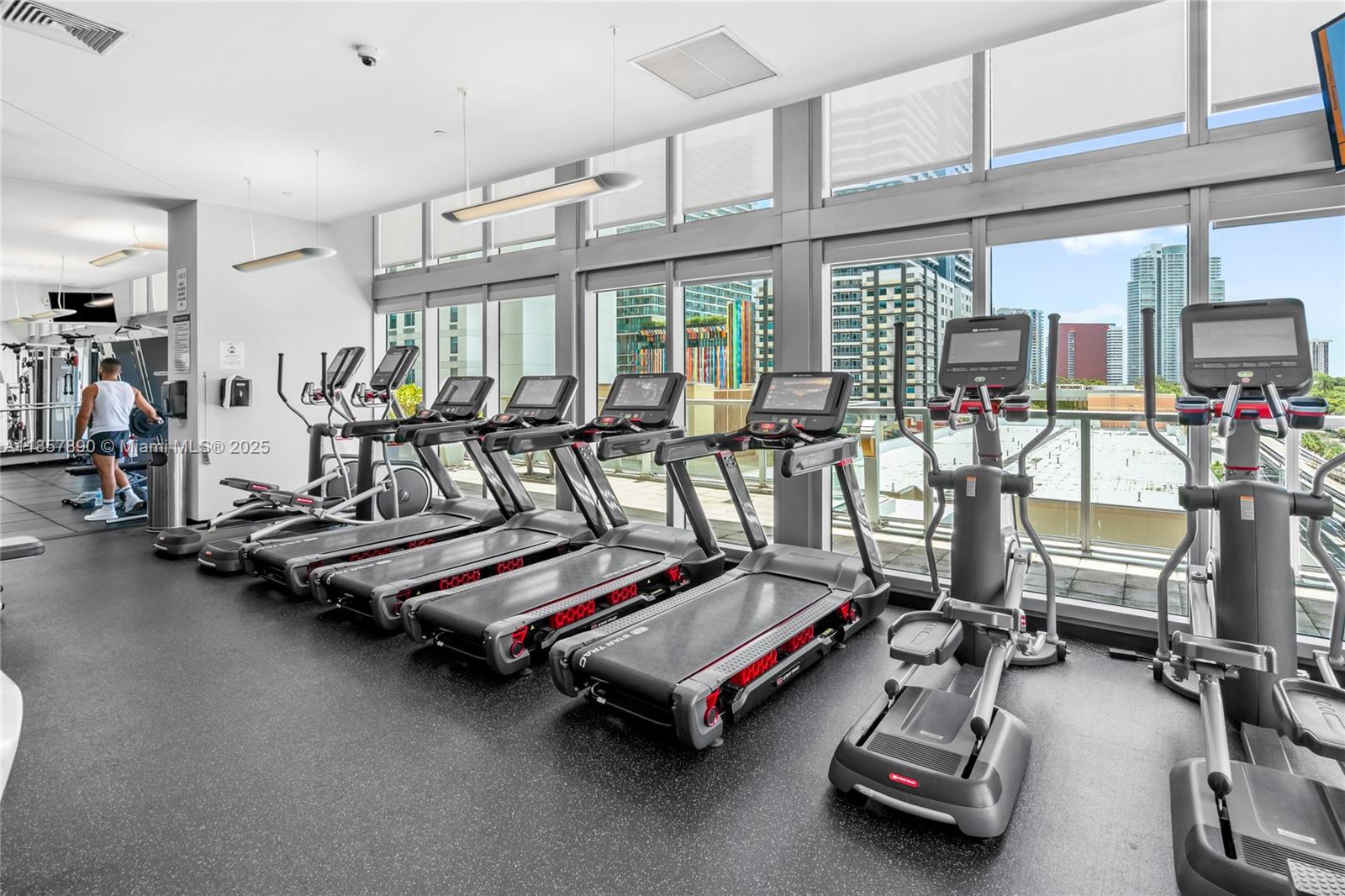 image Axis On Brickell44