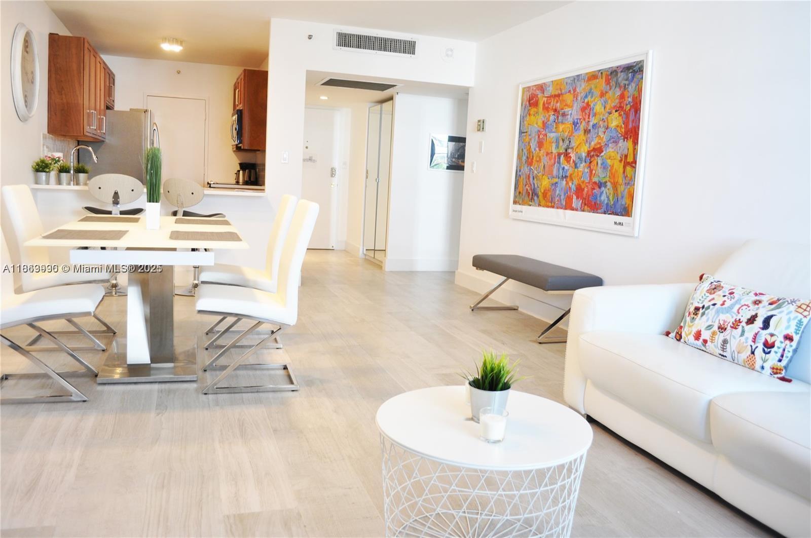 100 Lincoln Rd #435