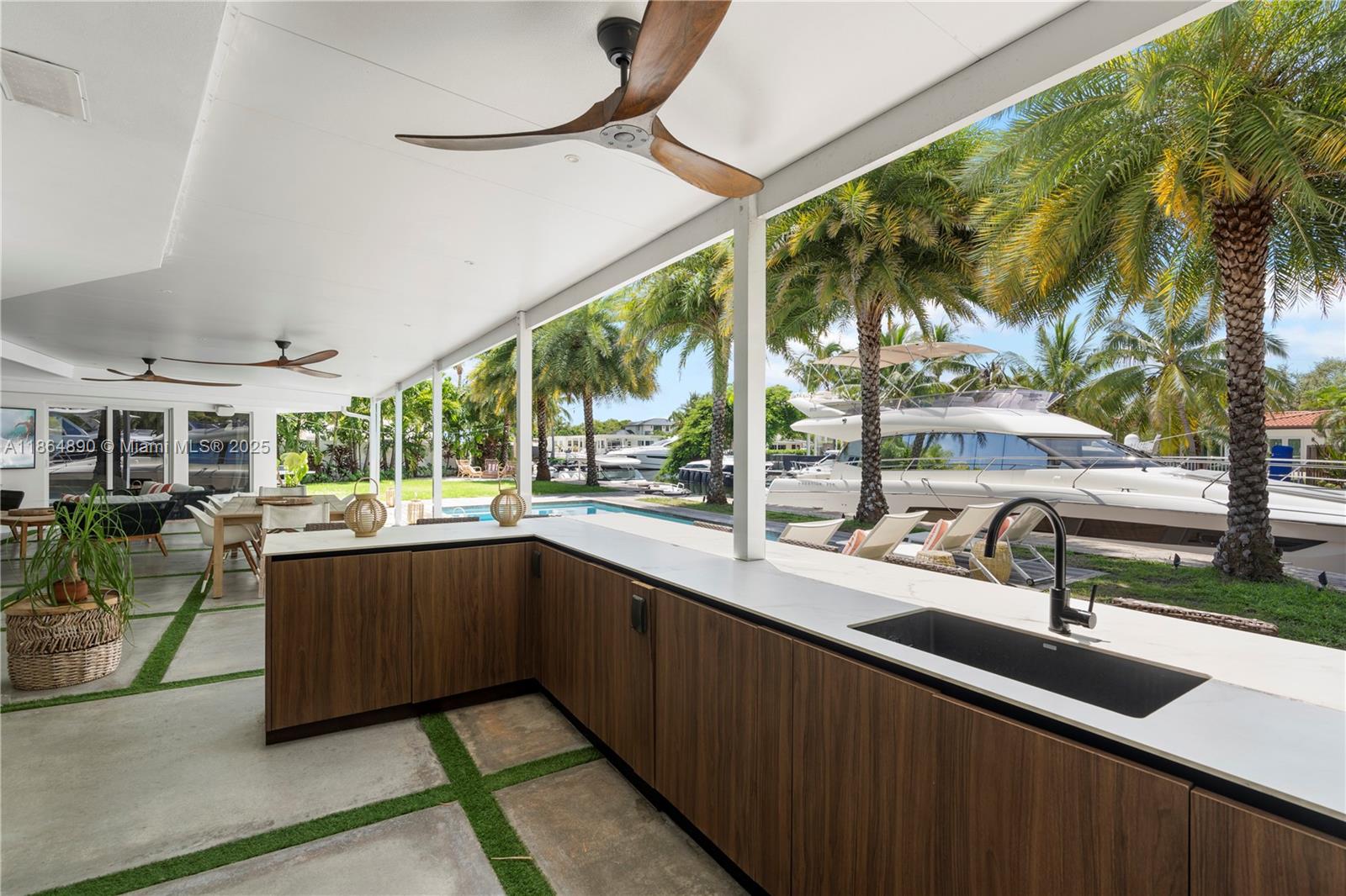 12910 Auralia Rd North Miami, FL 33181