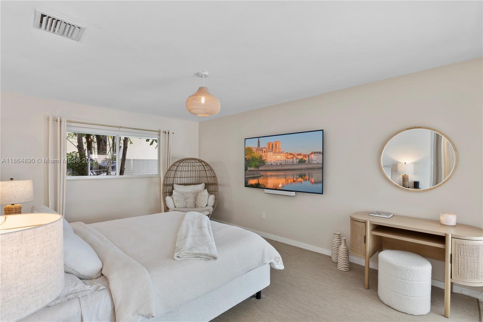 12910 Auralia Rd North Miami, FL 33181