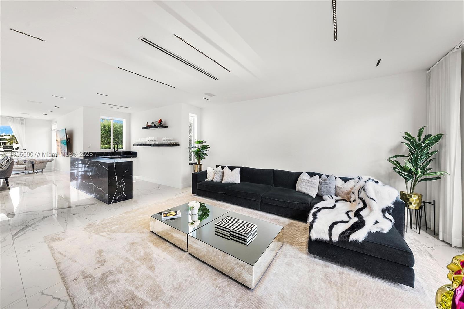 3251 NE 164th St North Miami Beach, FL 33160