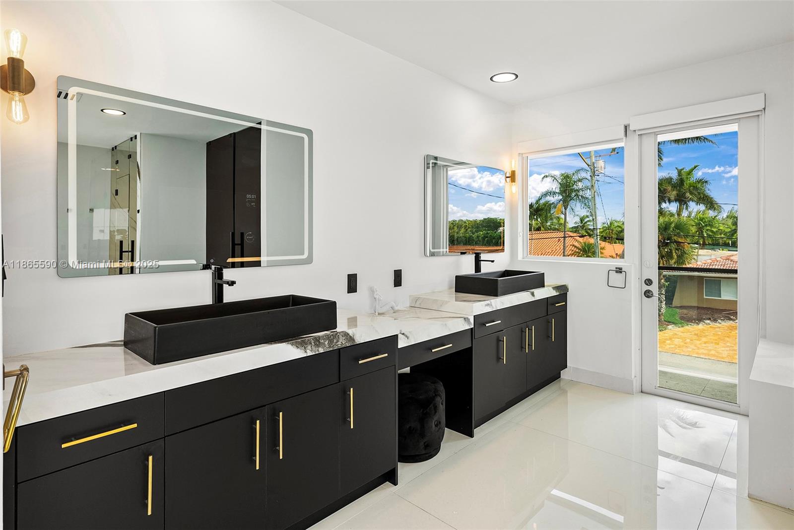 3251 NE 164th St North Miami Beach, FL 33160