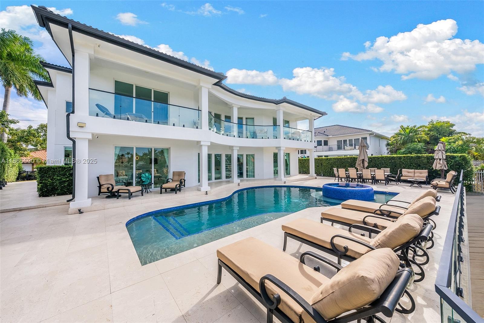 3251 NE 164th St North Miami Beach, FL 33160