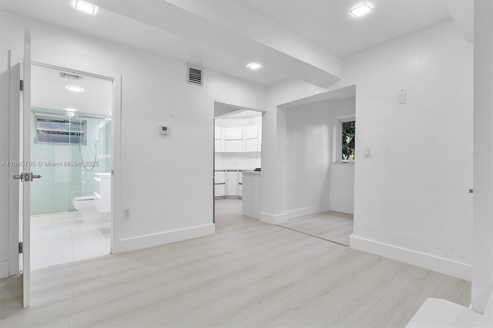 600 91st St #- Surfside, FL 33154