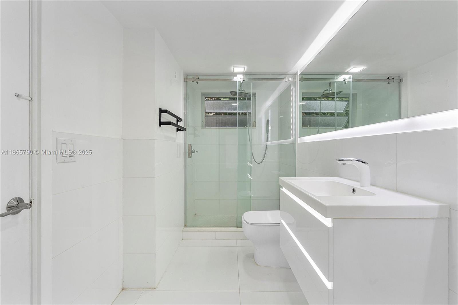 600 91st St #- Surfside, FL 33154