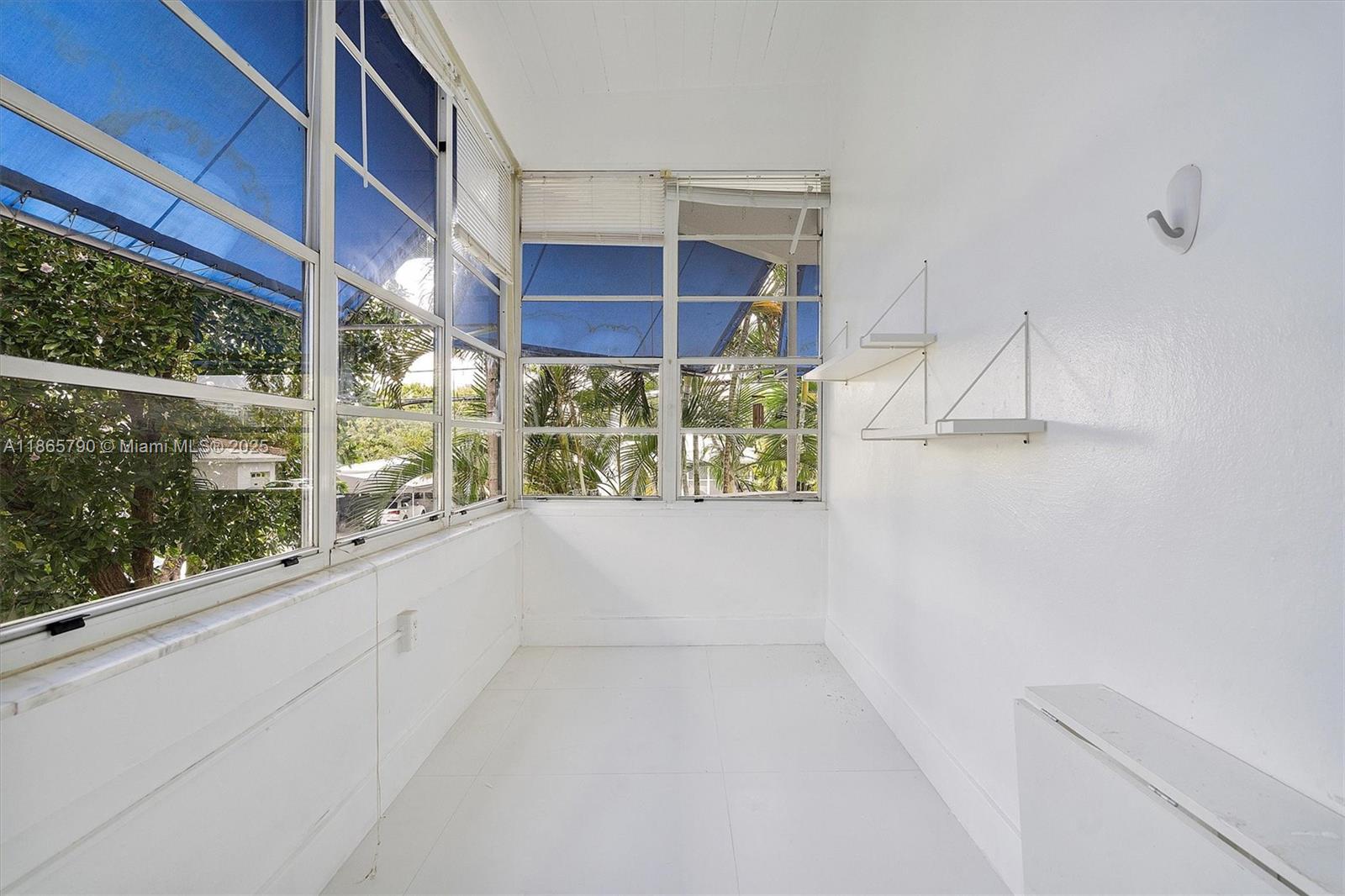 600 91st St #- Surfside, FL 33154