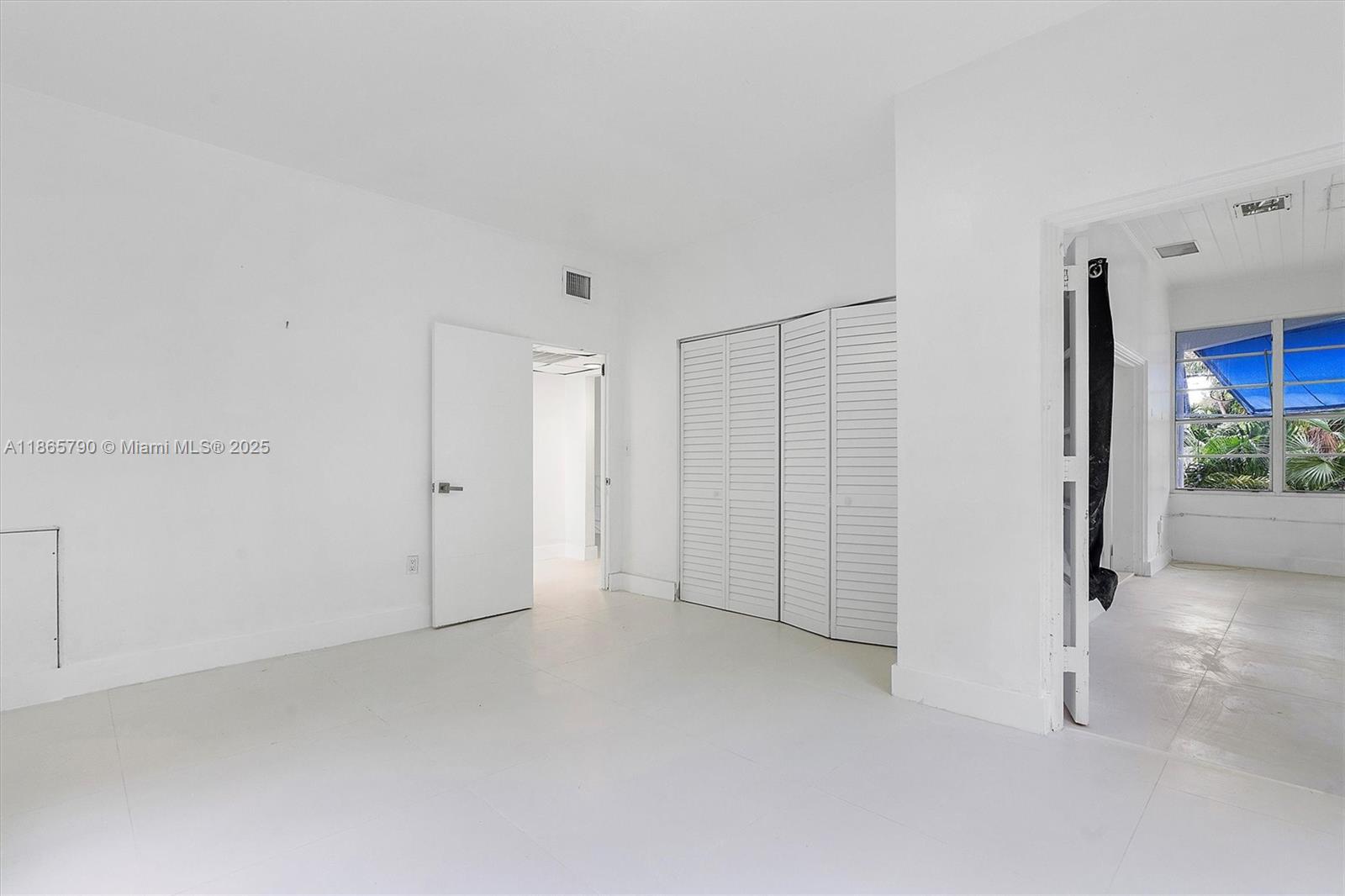 600 91st St #- Surfside, FL 33154