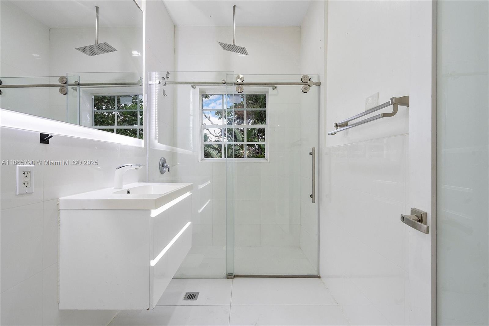 600 91st St #- Surfside, FL 33154